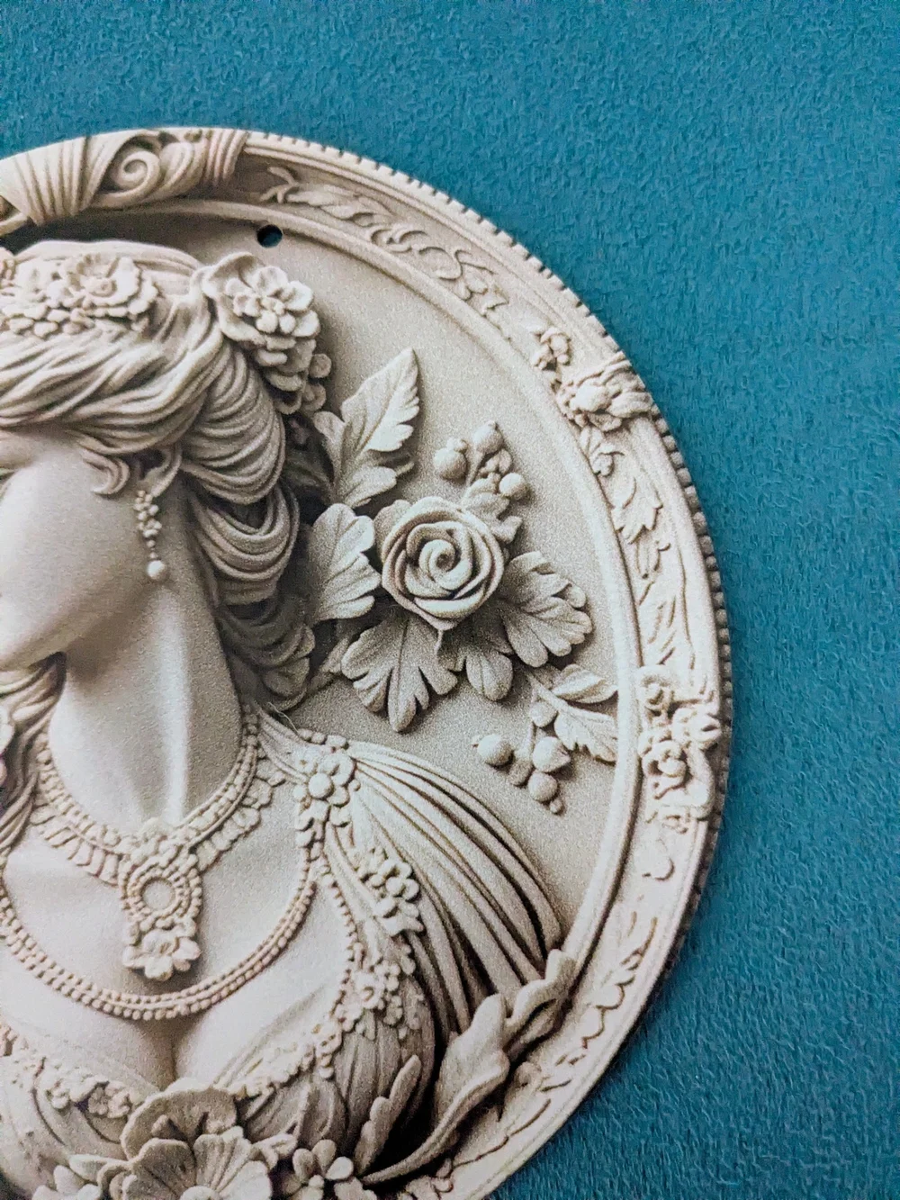 Elegant Decorative Victorian Woman Cream Medallion Wall Plaque.